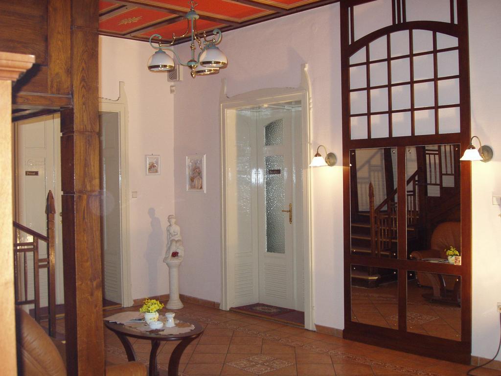 Pension Habermannova Vila Bludov  ภายนอก รูปภาพ