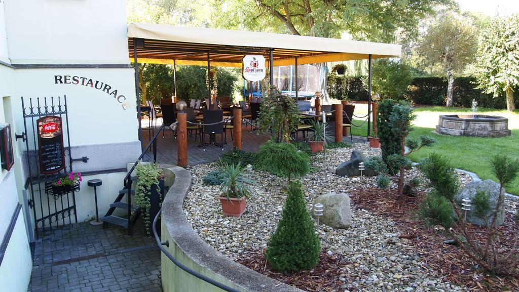 Pension Habermannova Vila Bludov  ภายนอก รูปภาพ