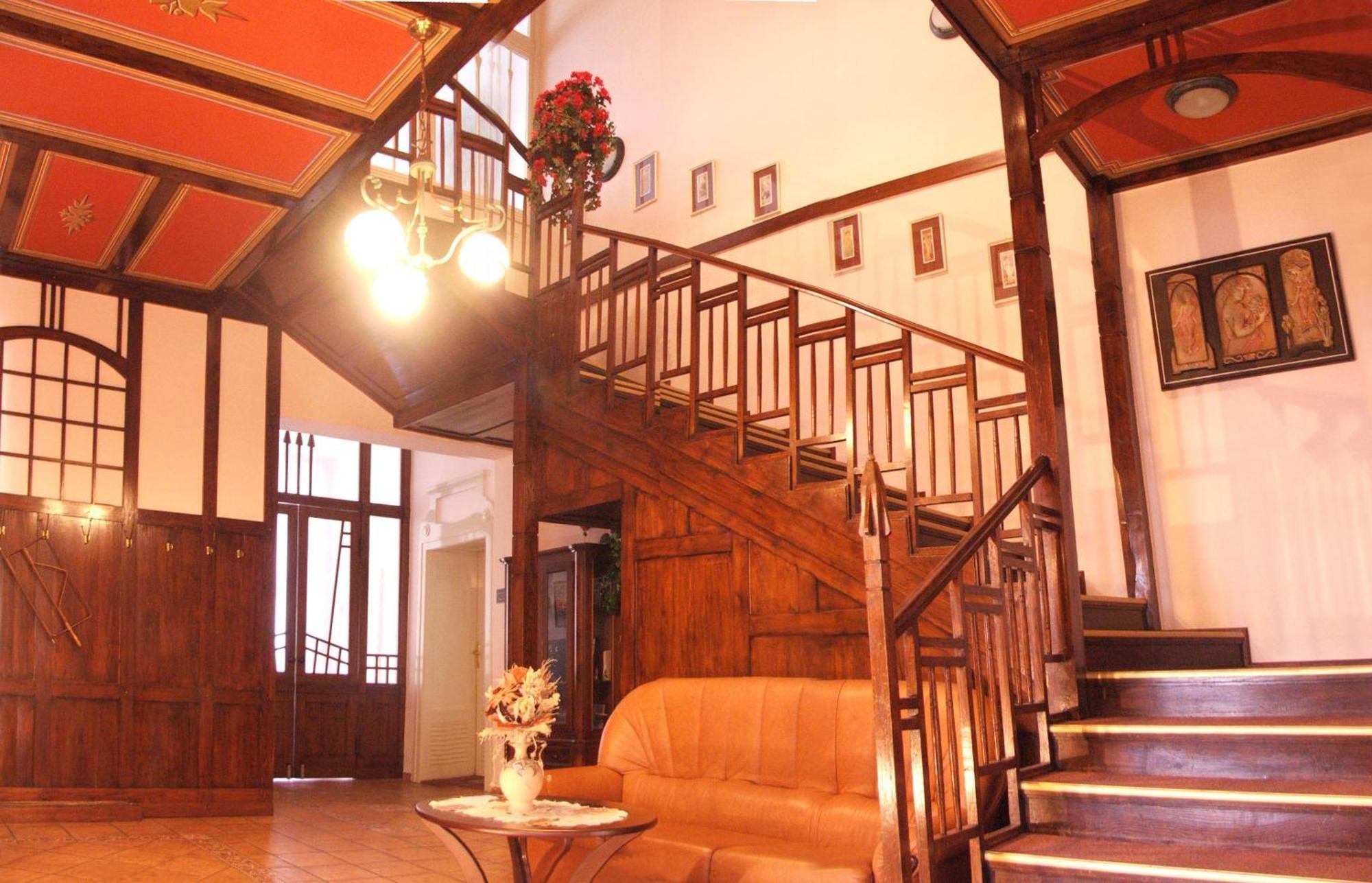 Pension Habermannova Vila Bludov  ภายนอก รูปภาพ