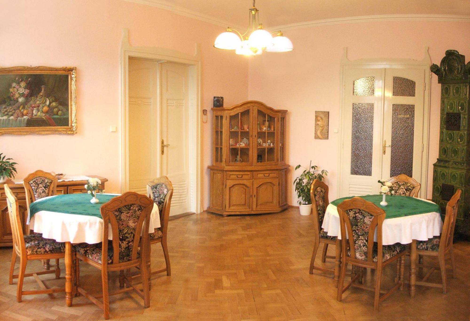 Pension Habermannova Vila Bludov  ภายนอก รูปภาพ